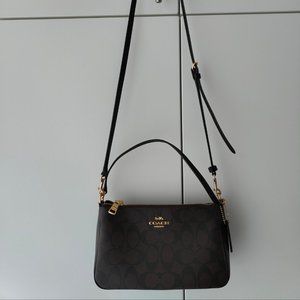 COACH Crossbody Signature Canvas Handbag Pochette Purse Bag
